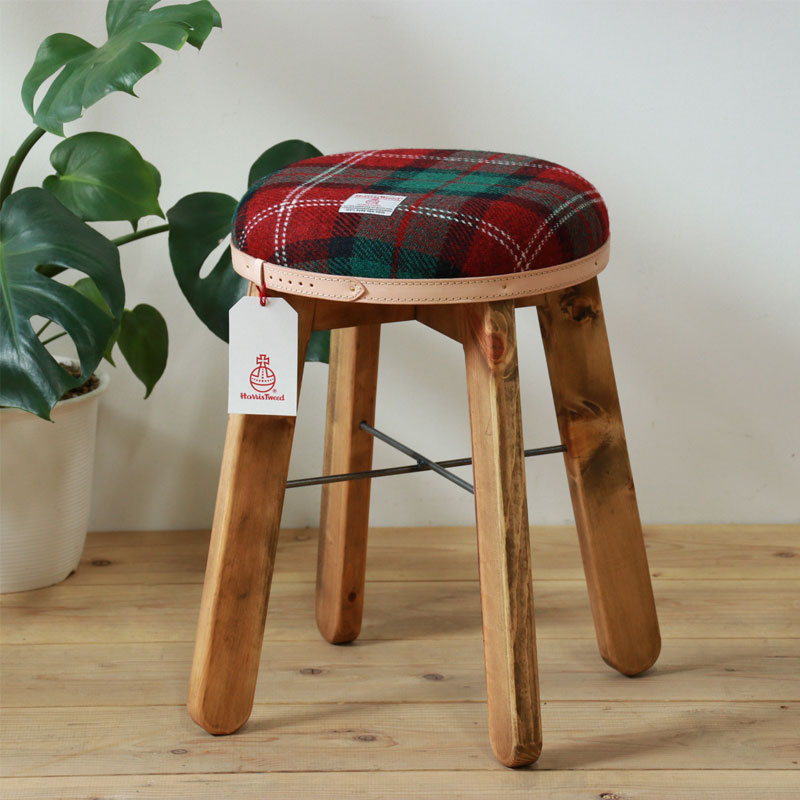 送料無料 HARRIS TWEED（ハリスツイード）スツール 【パープルチェック×ブラウン】 パイン材とハリスツイードを使った丸くてかわいい